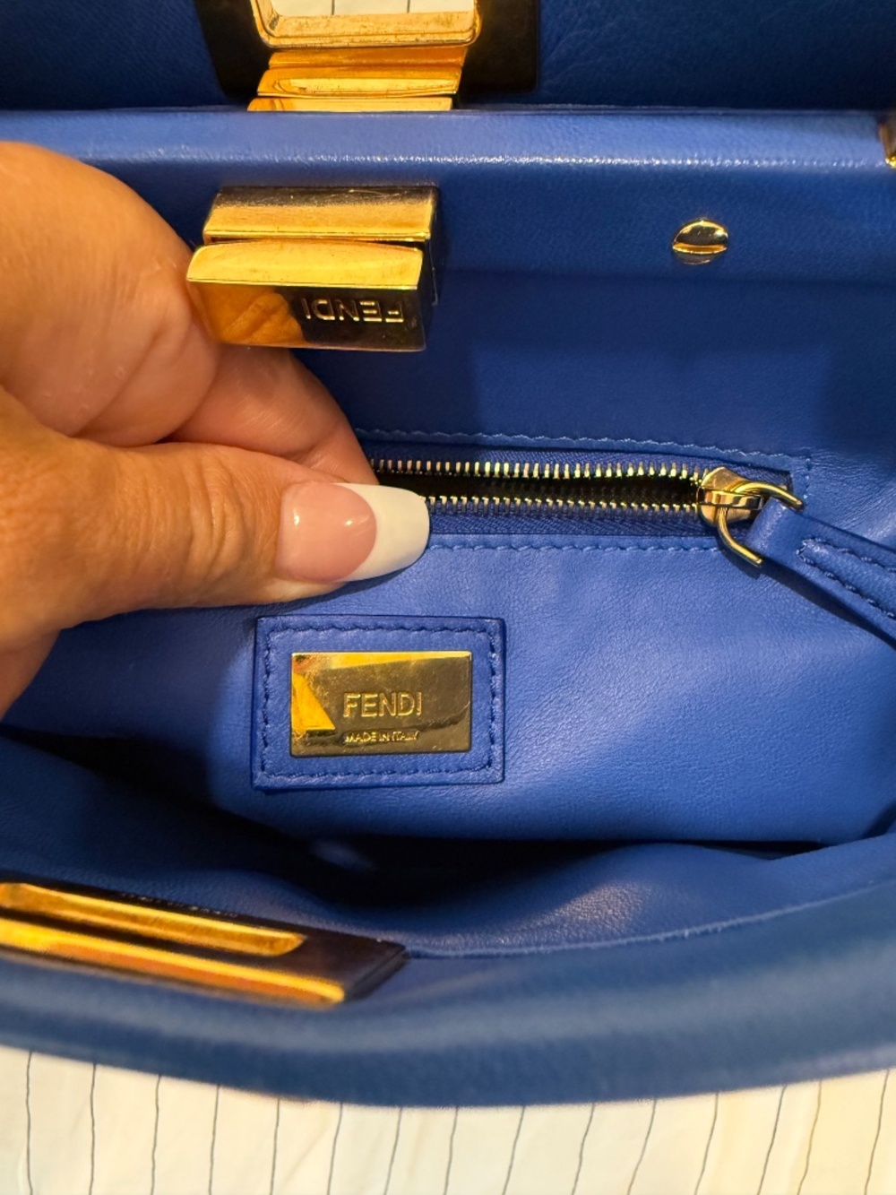 Authentic Fendi Peekaboo small - Picture 16 of 16